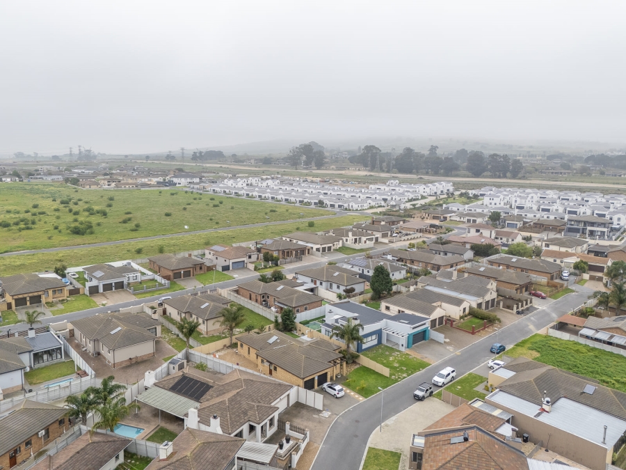 3 Bedroom Property for Sale in Jakarandas Western Cape